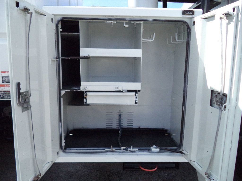 2017 Ford F750 w/ Altec LR756 56 ft  Forestry Bucket - 22940122 - 19