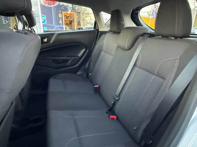 2017 Ford Fiesta SE Hatch - 22932555 - 13