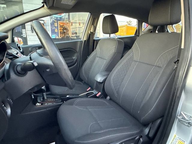 2017 Ford Fiesta SE Hatch - 22932555 - 8