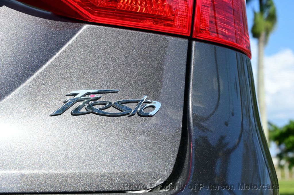 2017 Ford Fiesta SE Sedan - 22397352 - 12