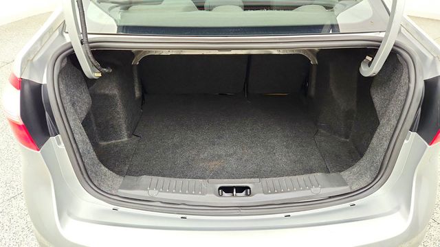 2017 Ford Fiesta S Sedan - 23082805 - 19