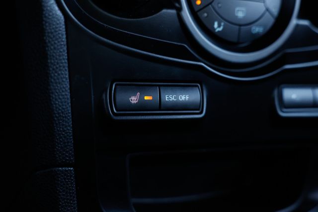 2017 Ford Fiesta ST Hatch - 22952093 - 32