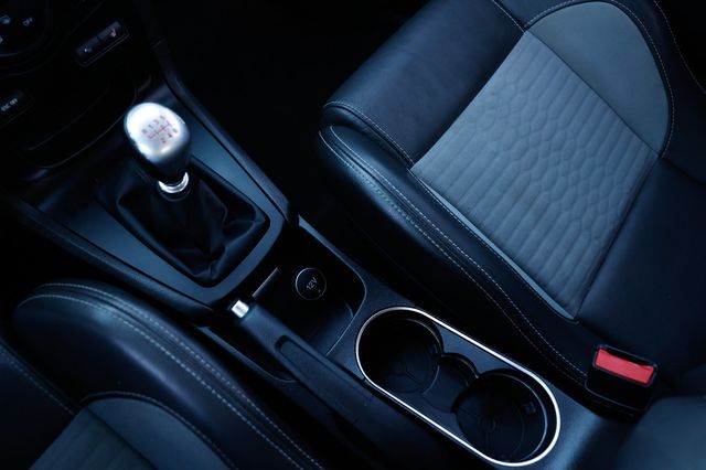 2017 Ford Fiesta ST Hatch - 22952093 - 37