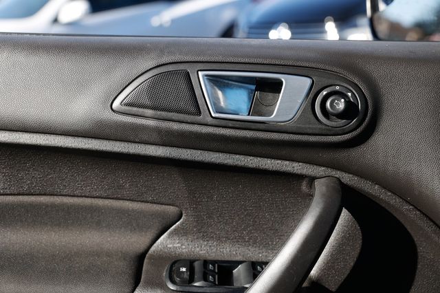 2017 Ford Fiesta ST Hatch - 22952093 - 41