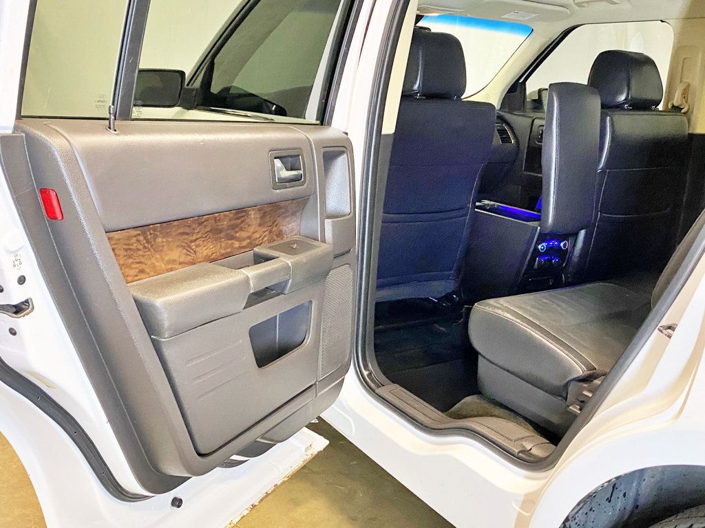 2017 Ford Flex Limited AWD - 23028531 - 43