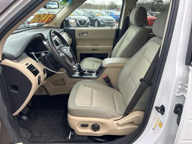 2017 Ford Flex SE - 22997287 - 8