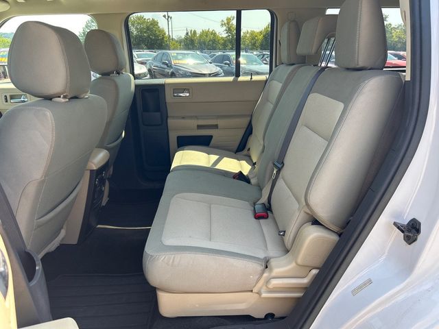 2017 Ford Flex SE - 23084362 - 7
