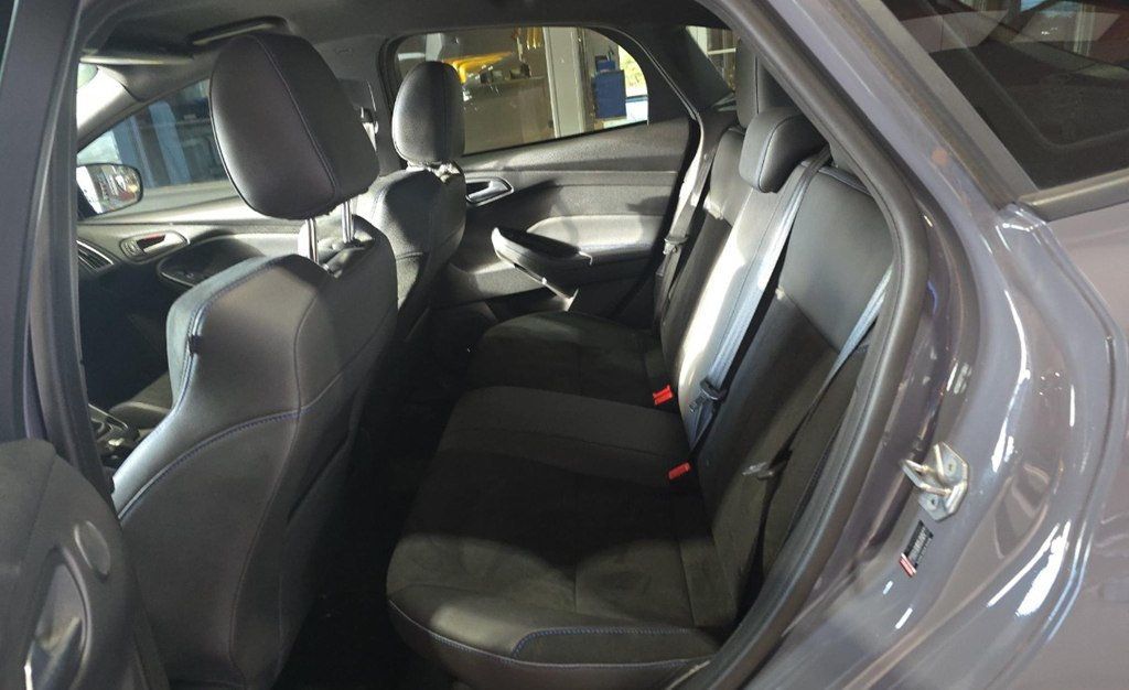 2017 Ford Focus RS-2 PAK! STEALTH GRAY EXTERIOR PAINT! FORDGED WHEELS!  - 22967738 - 9