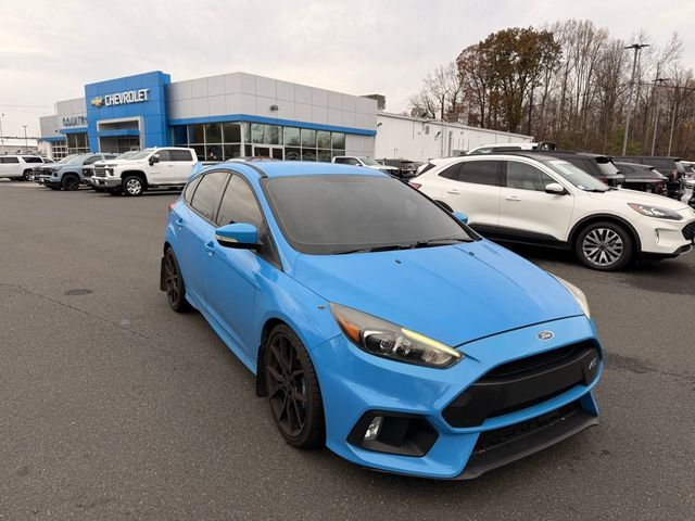 2017 Ford Focus RS Hatch - 22947215 - 21