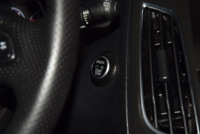 2017 Ford Focus RS Hatch - 22947215 - 37