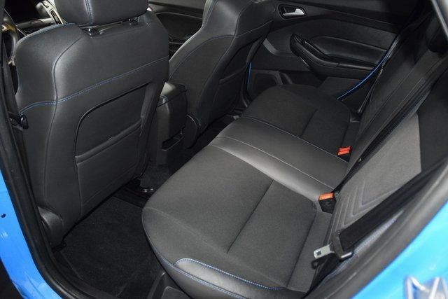 2017 Ford Focus RS Hatch - 22947215 - 46