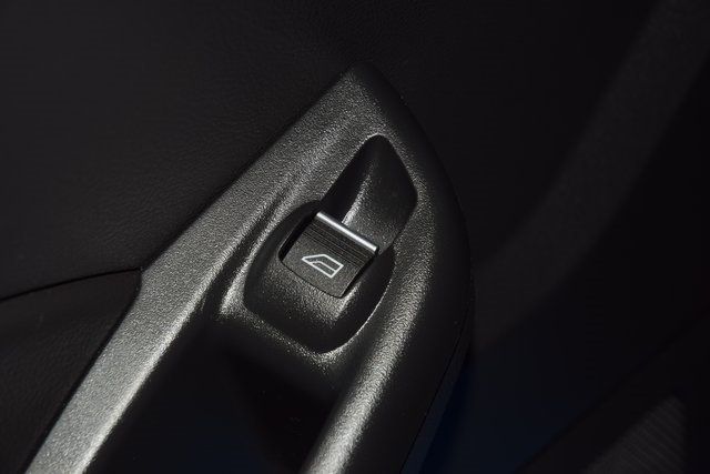 2017 Ford Focus RS Hatch - 22947215 - 48