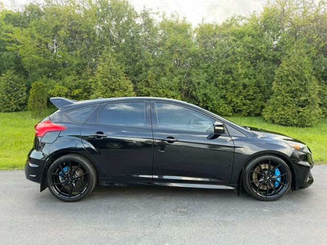 2017 Ford Focus RS Hatch - 23002543 - 7