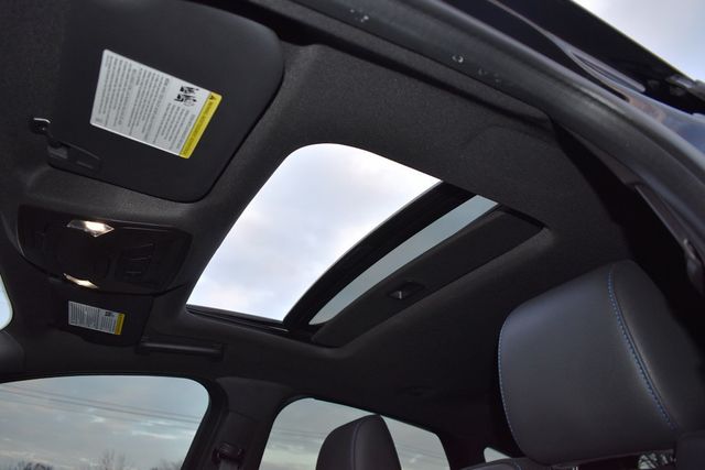 2017 Ford Focus RS Hatch - 22950618 - 47