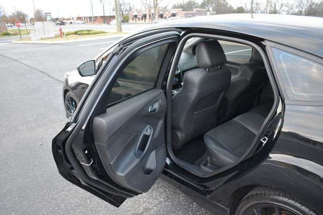 2017 Ford Focus RS Hatch - 22950618 - 50