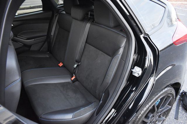 2017 Ford Focus RS Hatch - 22950618 - 5