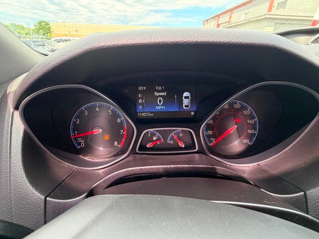 2017 Ford Focus RS Hatch - 23041914 - 43
