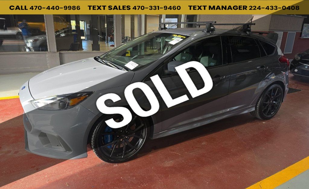2017 Ford Focus RS Hatch - 22984307 - 0