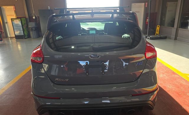 2017 Ford Focus RS Hatch - 22984307 - 4