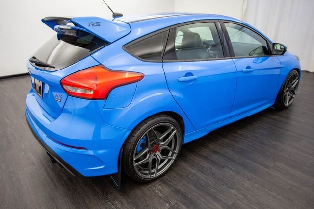 2017 Ford Focus RS Hatch - 22547223 - 9