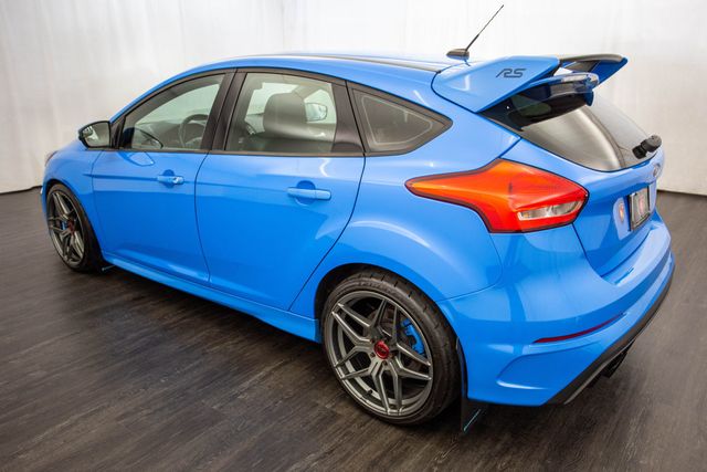 2017 Ford Focus RS Hatch - 22547223 - 10