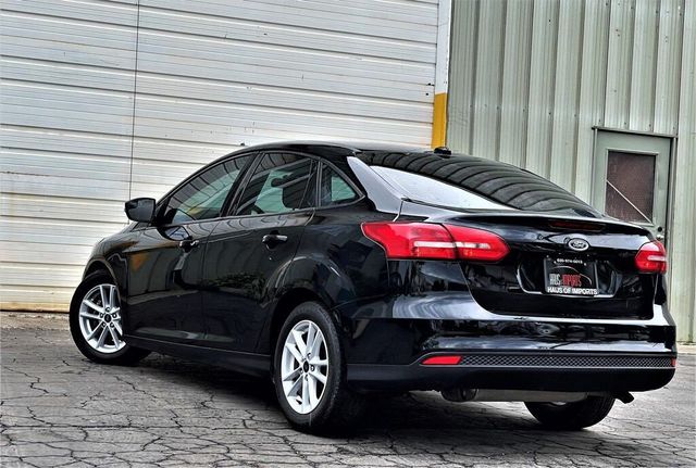 2017 Ford Focus SE 4dr Sedan - 21443697 - 10