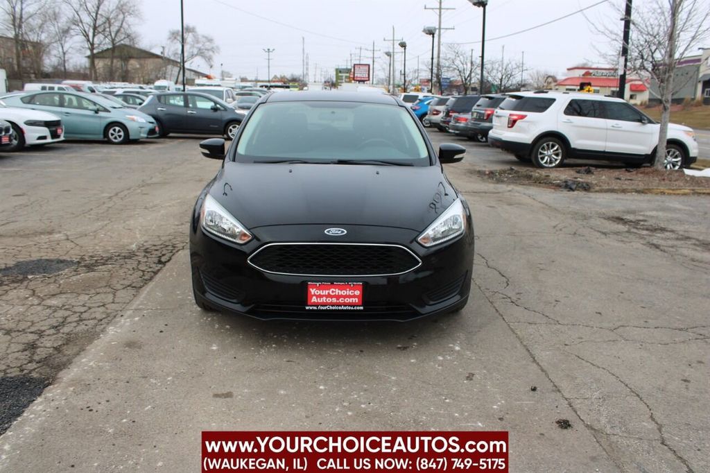 2017 Ford Focus SE Hatch - 22329000 - 1