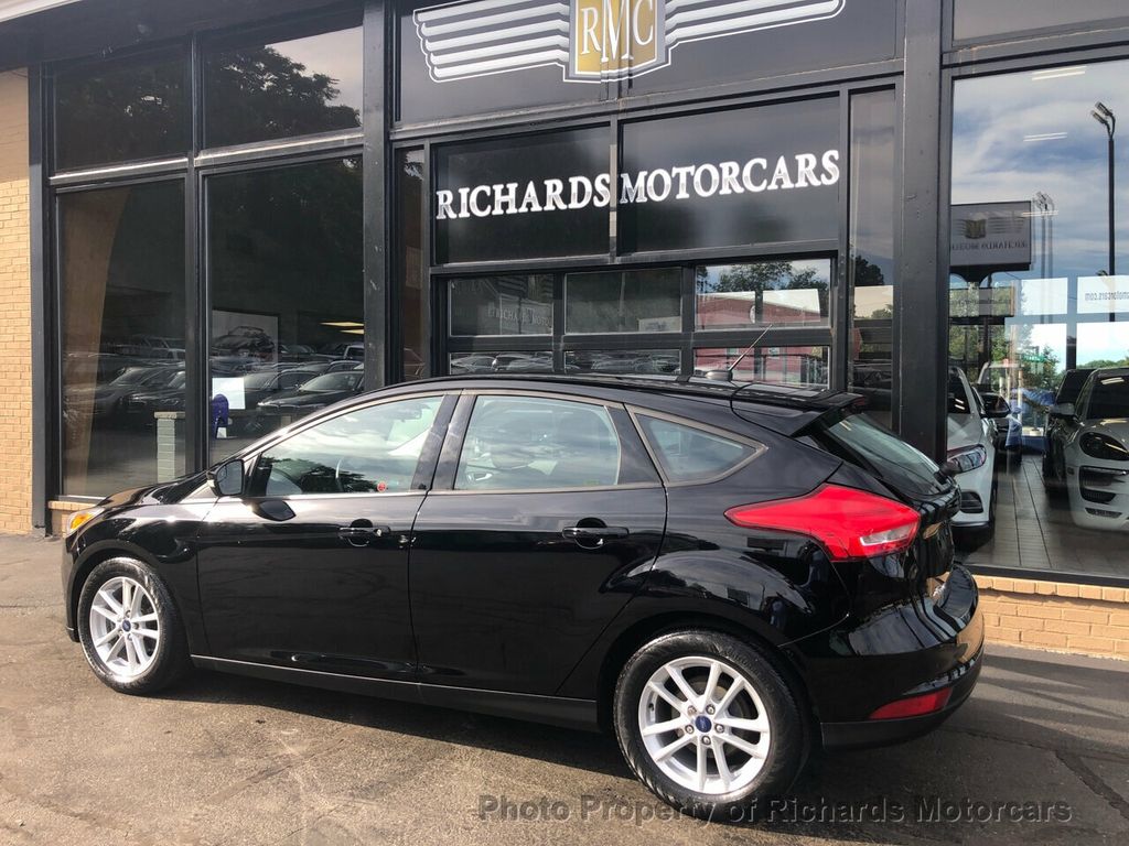 2017 Ford Focus SE Hatch - 21447476 - 20