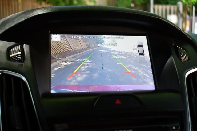 2017 Ford Focus SEL Hatch - 23026236 - 27