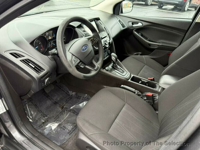 2017 Ford Focus SEL HATCHBACK W/ SUNROOF, BLUETOOTH, & CRUISE CONTROL - 22961875 - 17