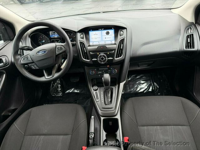 2017 Ford Focus SEL HATCHBACK W/ SUNROOF, BLUETOOTH, & CRUISE CONTROL - 22961875 - 35