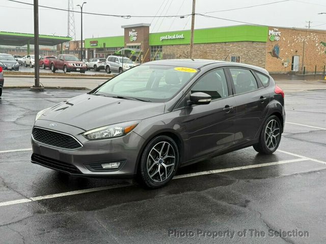2017 Ford Focus SEL HATCHBACK W/ SUNROOF, BLUETOOTH, & CRUISE CONTROL - 22961875 - 7