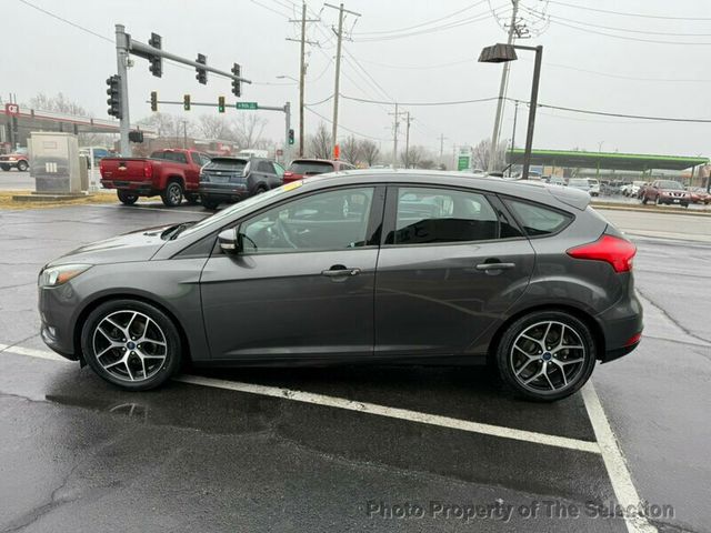 2017 Ford Focus SEL HATCHBACK W/ SUNROOF, BLUETOOTH, & CRUISE CONTROL - 22961875 - 8