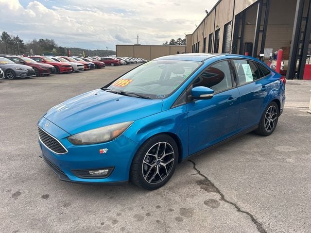 2017 Ford Focus SEL Sedan - 22996044 - 2