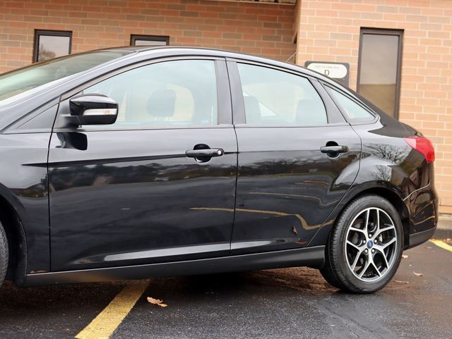 2017 Ford Focus SEL Sedan - 22656587 - 1