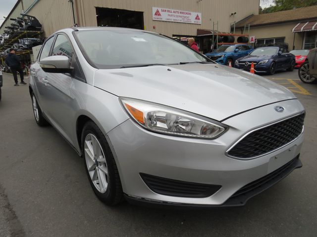 2017 Ford Focus SE Sedan - 22908641 - 2