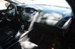 2017 Ford Focus SE Sedan - 23025752 - 28