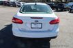 2017 Ford Focus SE Sedan - 22749255 - 4