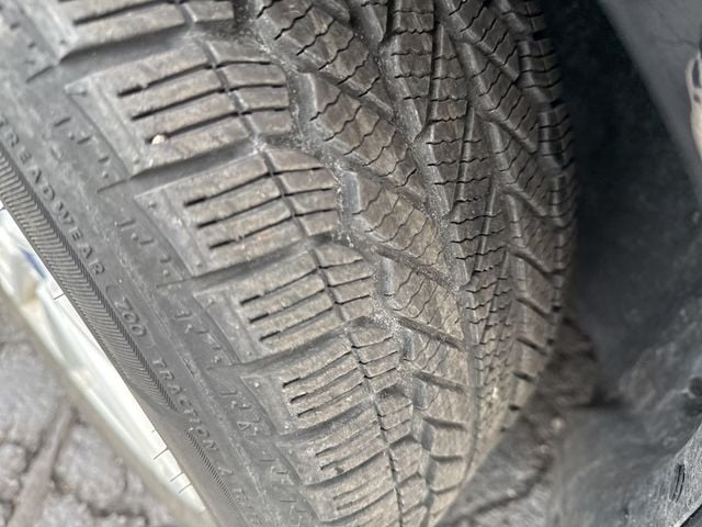 2017 Ford Focus SE Sedan - 22952178 - 3