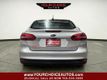 2017 Ford Focus SE Sedan - 22968419 - 3