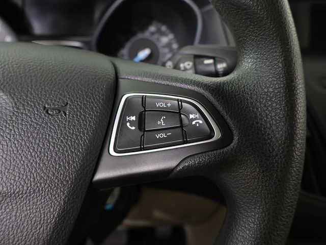 2017 Ford Focus SE Sedan - 23068018 - 33