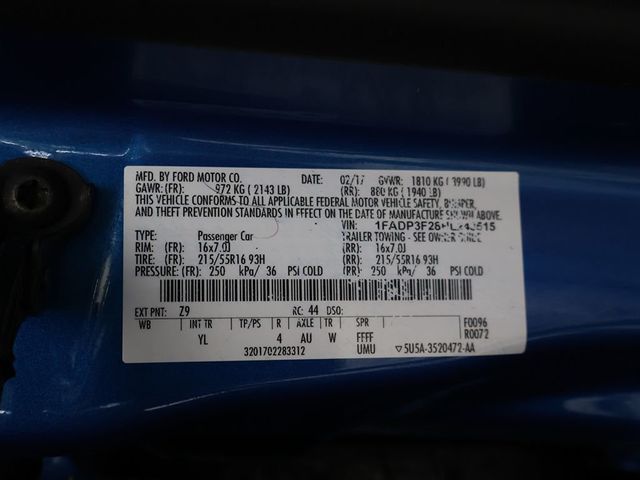 2017 Ford Focus SE Sedan - 23068018 - 39