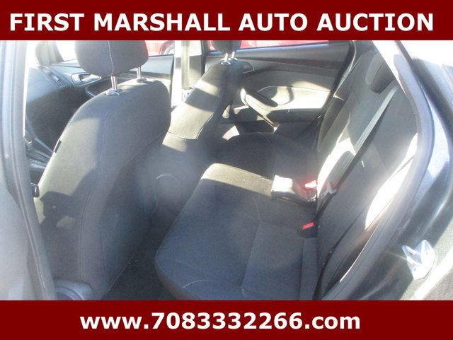 2017 Ford Focus S Sedan - 23013007 - 5