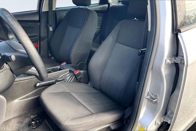 2017 Ford Focus S Sedan - 22986174 - 9