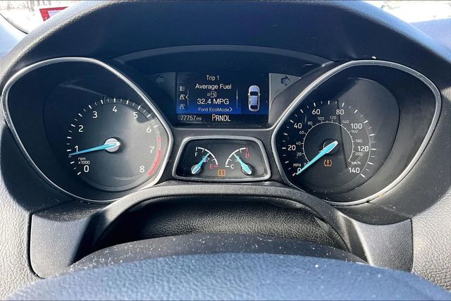 2017 Ford Focus S Sedan - 22986174 - 23