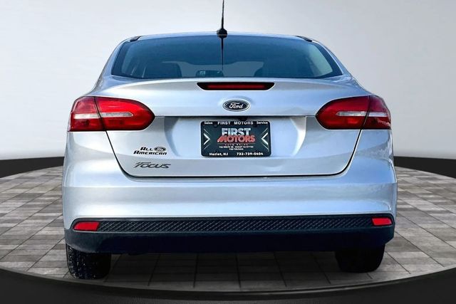 2017 Ford Focus S Sedan - 22986174 - 5