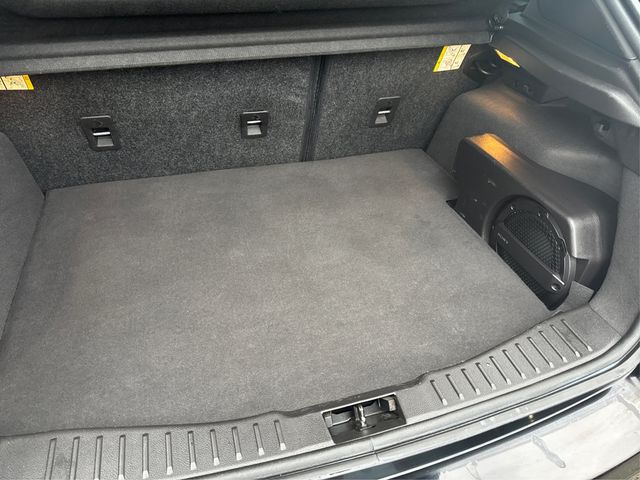 2017 Ford Focus ST Hatch - 22949336 - 10