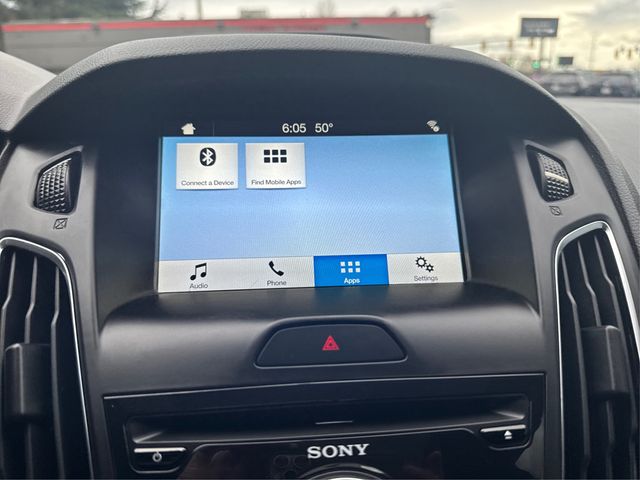 2017 Ford Focus ST Hatch - 22949336 - 13