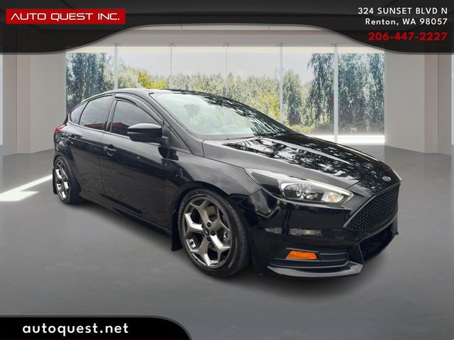2017 Ford Focus ST Hatch - 22949336 - 2