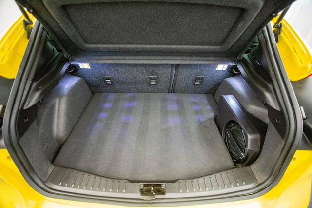 2017 Ford Focus ST Hatch - 22974400 - 39